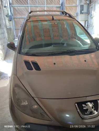 Peugeot Hoggar XR 1.4 Flex 8V 2P 2011