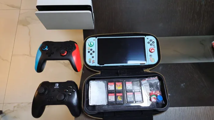 NINTENDO SWITCH OLED