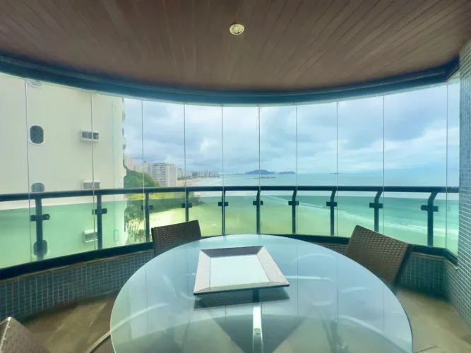 Apartamento à venda no Jardim Astúrias, Frente Mar, Guarujá