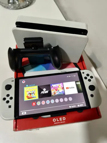 NINTENDO switch oled