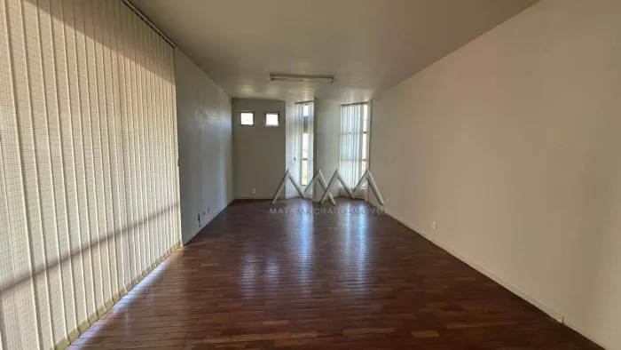 Sala à Venda ou Locação na Savassi | 145 m²