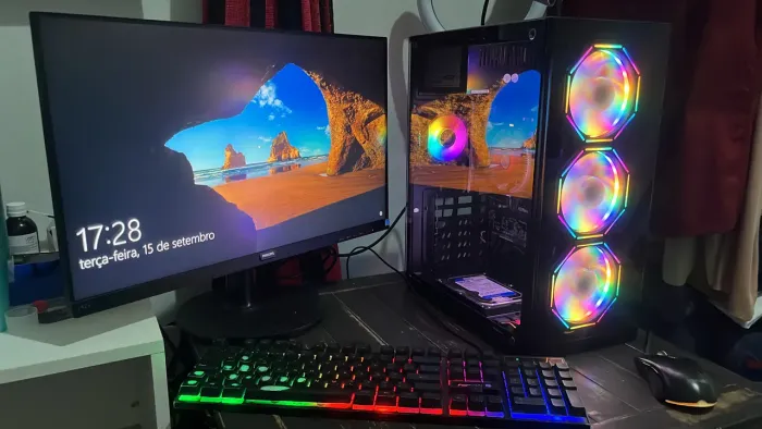 PC GAMER COMPLETO RYZEN 33200G VEGA 8