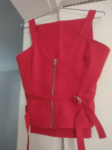 Conjunto feminino calça coz baixo e cropped tamanho P veste 38/40com zíper
