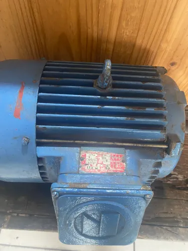 Motor industrial 3 hp R$2100,00