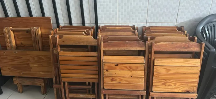 Jogos de mesas de madeira