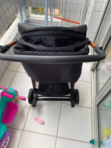 Vendo Carrinho de Bebê