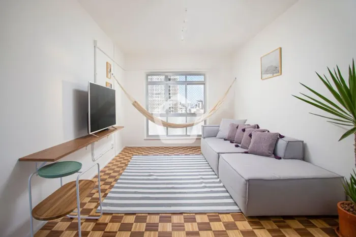 Apartamento para venda em Pinheiros com 5 quartos, sendo 1 suíte, 134m²