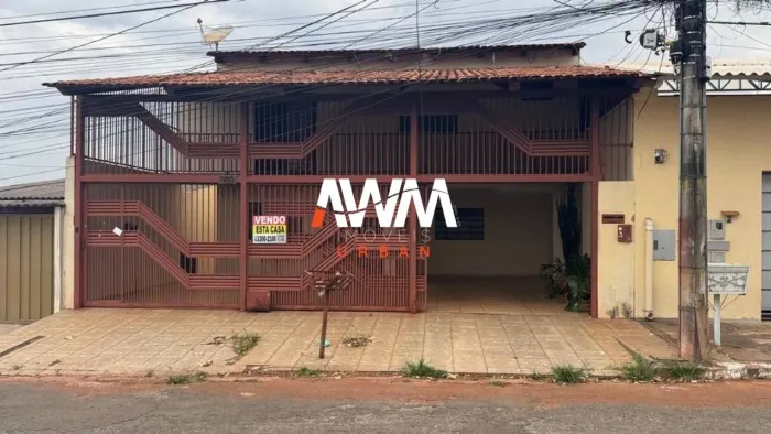 Sobrado com 3 Quartos à venda, 120 m² por R$ 600.000 - Vila Itatiaia - Goiânia/GO