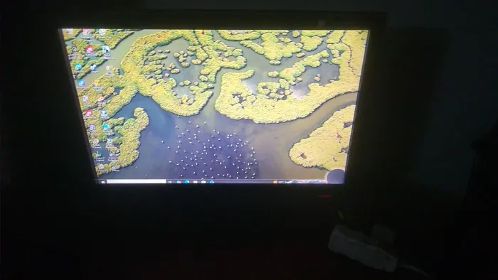 Tv Samsung 22 polegadas funcionando leoa toda descrição 