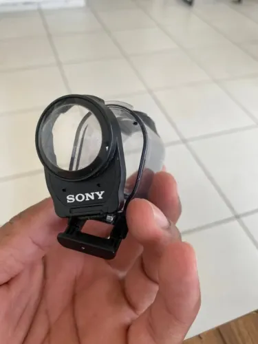 Vendo Mini Câmera De Ação Sony HDR-AZ1 completa.