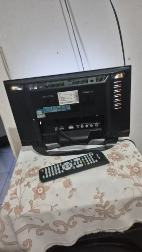 Tv cce com defeito