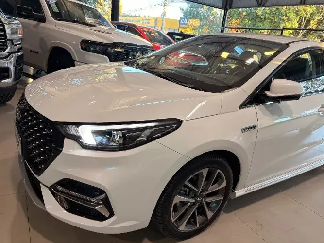 Chery Arrizo 6 PRO 1.5 Turbo (híbrido) 2025