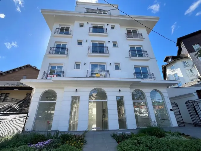Apartamento à venda no Centro de Gramado!