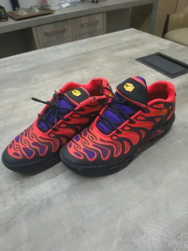 Tênis Air Max Plus Drift All Day