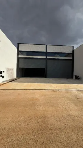 Aluga-se Galpão na margem da br153
