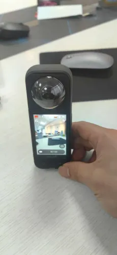 Câmera de ação INST 360