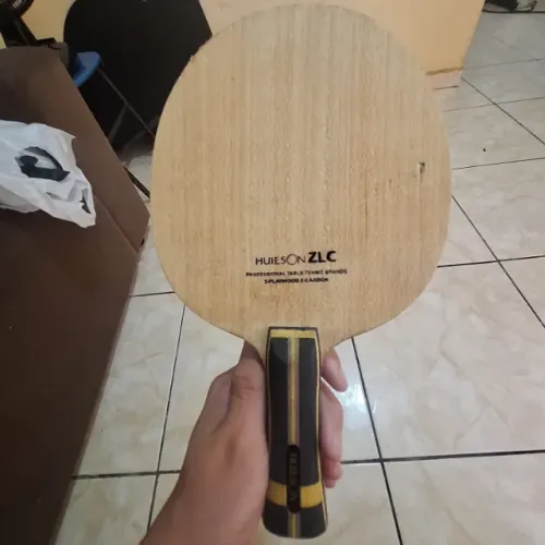 madeira de tenis de mesa hueison zlc carbonada 200 reais pra levar logo