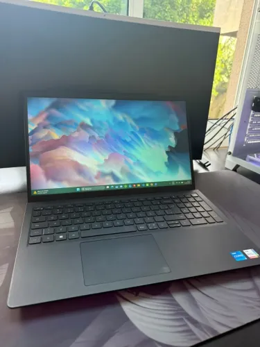 Notebook Dell Inspiron 15 3520 120Hz i5 12ª geração, 16 GB RAM, SSD NVMe 512 GB