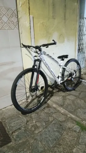 Bike Colli Toro Aero - Aro 29 - 21 Marchas - Freio a Disco