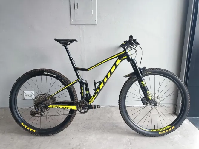 Bicicleta seminova SCOTT SPARK 940