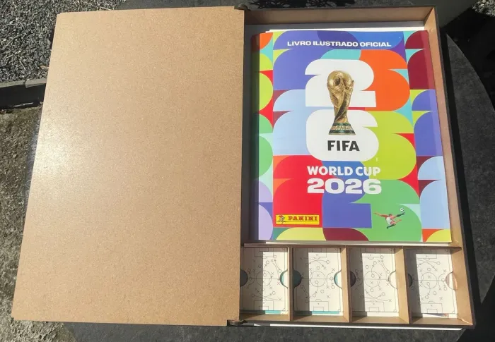 Caixa Mdf personalizada para álbum e figurinhas da copa 