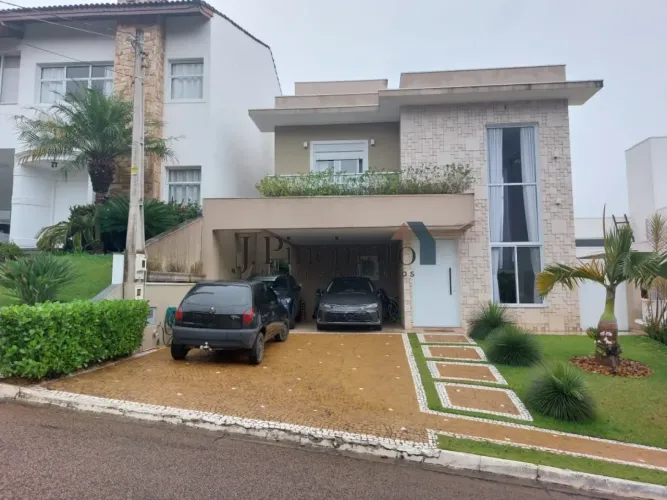 Casa Sobrado para Alugar no Jardim Samambaia: 3 Quartos com Suíte e 4 Vagas