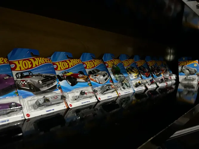 Vendo Hotwheels novos no blister