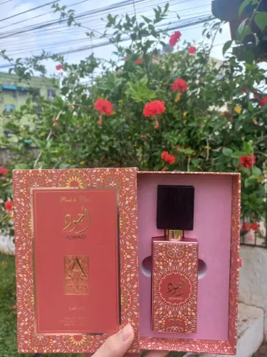 Ajwad Pink to Pink Eau de Parfum da Lattafa. (Perfume árabe)