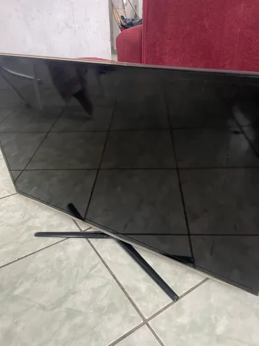 Televisão smart samsung 42 (com defeito)