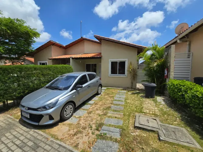 Alugo Casa em condominio no Eusébio/Ce