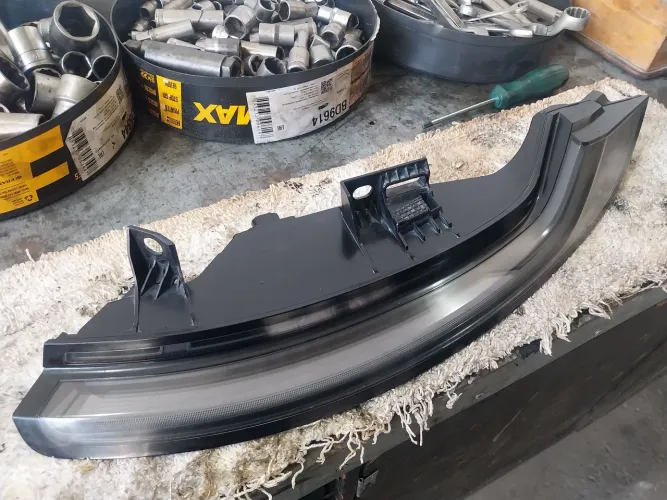 Lanterna Traseira Direita Original Porsche 911 (992) - Valeo - Código 992.945.092.F