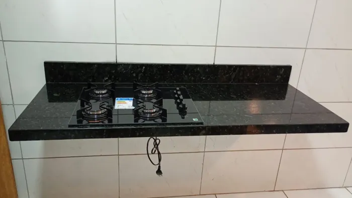 Pedra pra fogão Cook top , medida 1,20 por 0,60 , valor 550,00