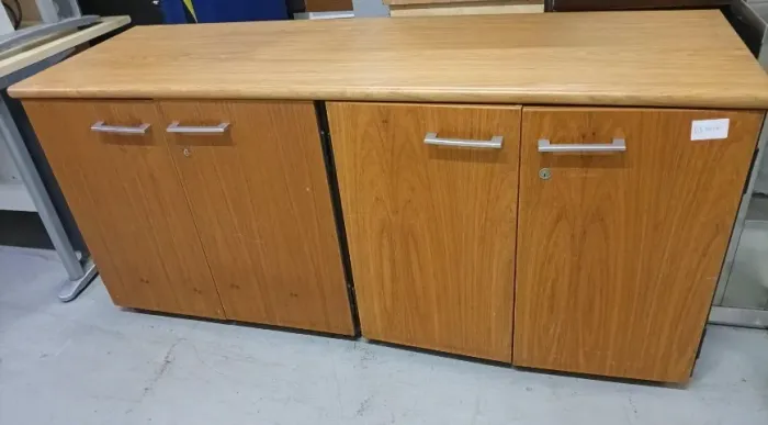 Armário Balcão Para Escritório Com Prateleira e Carrinho de Pasta Suspensa