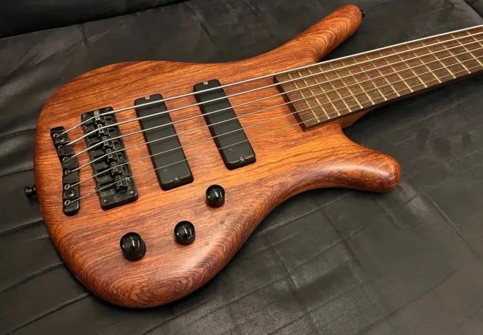 Warwick Corvette STD 6