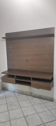 Painel de tv semi novo, medida 1,60 x 1,60 em perfeito estado