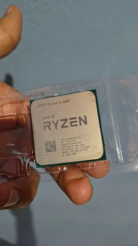 Ryzen 5 3600 PCI 4.0 semi novo, nunca feito overclock 