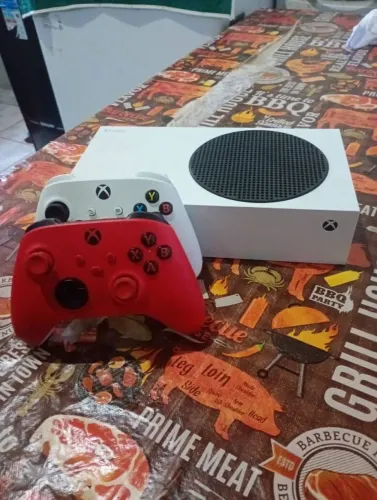 Xbox séries s 349 jogos 2 controles completo 