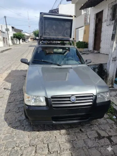 Fiaat uno com som profissional, pronto para fazer shows, divulgações, aluguel de som etc..