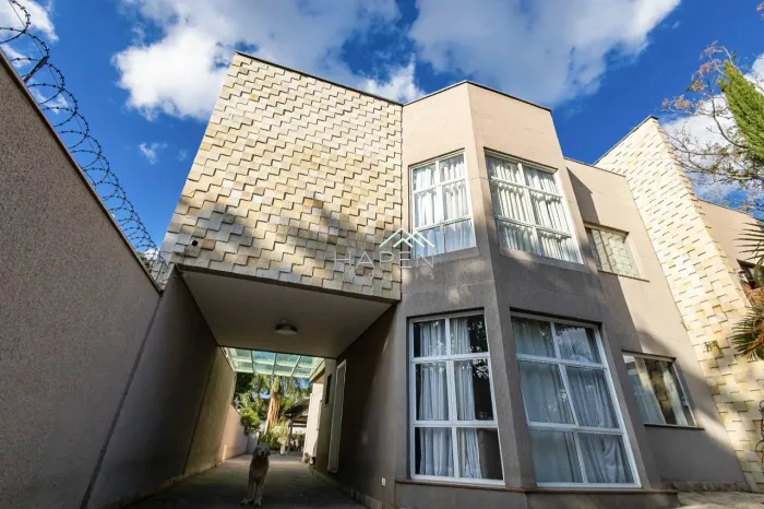 Casa para locação 3 suítes no Campo Comprido