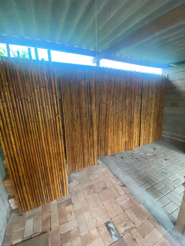 Parede de BAMBU CONTEUDO 1 porta