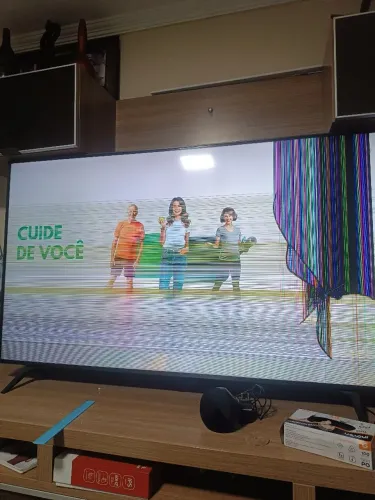 TV LG 65 Polegadas 4K (Modelo 65UQ8050PSB) - Tela Quebrada / Retirada de Peças