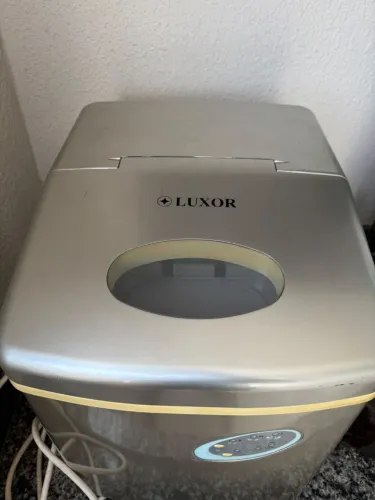 Vendo máquina de fazer gelo