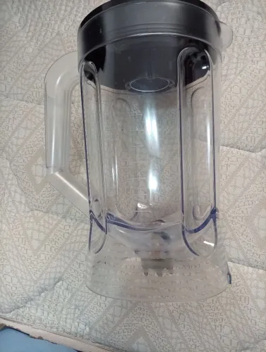 Vendo copo de liquidificador oester!