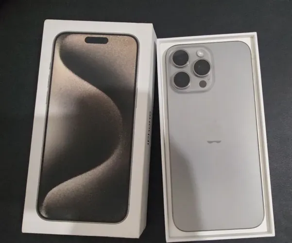 iPhone 15 Pro Max único dono e nota fiscal