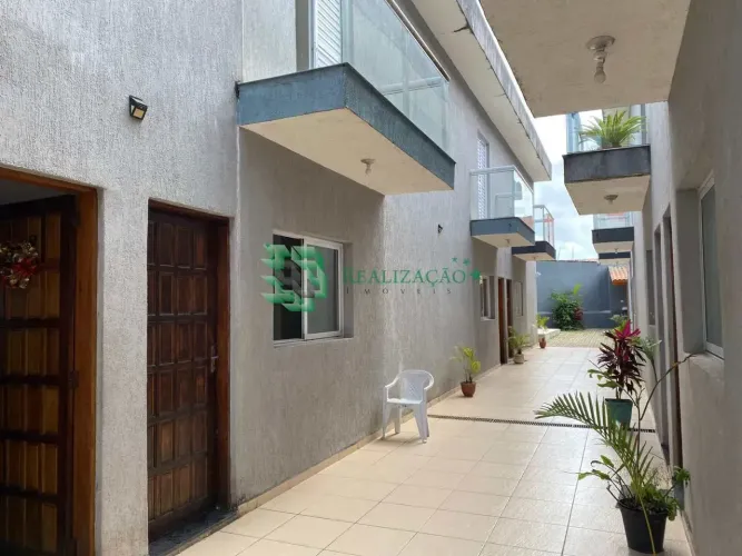Sobrado de Condominio em Mongaguá no Bairro Vera Cruz