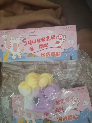 patinha squishy de apertar decorada com mini pérolas, tam pequeno