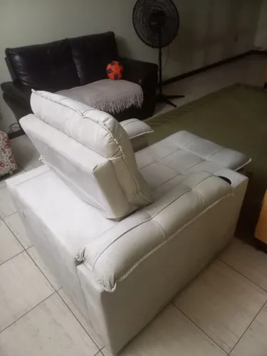 Poltrona do Papai Reclinável e Retrátil - Excelente Estado