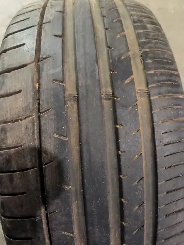 Pneu aro 17 225/50 R17