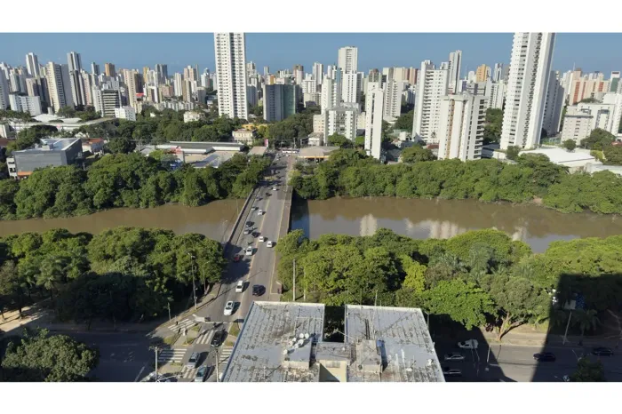 ALUGO | APARTAMENTO 72 m² | 3 QUARTOS 3 SUÍTES TORRE RECIFE.