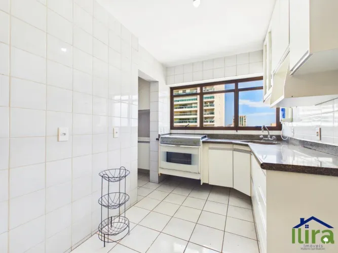 Apartamento Com Armarios Planejados Para Venda de 3 Dormitorios, Sendo 1 Suite e 1 Vaga de